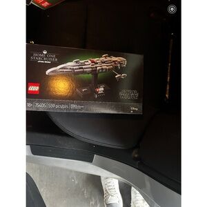 LEGO Star Wars Home One Starcruiser Set